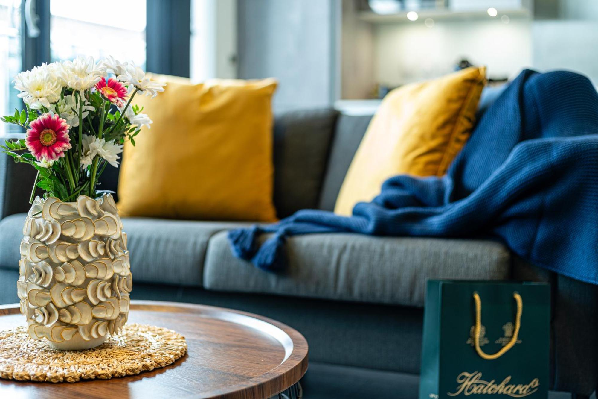 Elegant Luxe Penthouse In Whitechapel Apartment *
