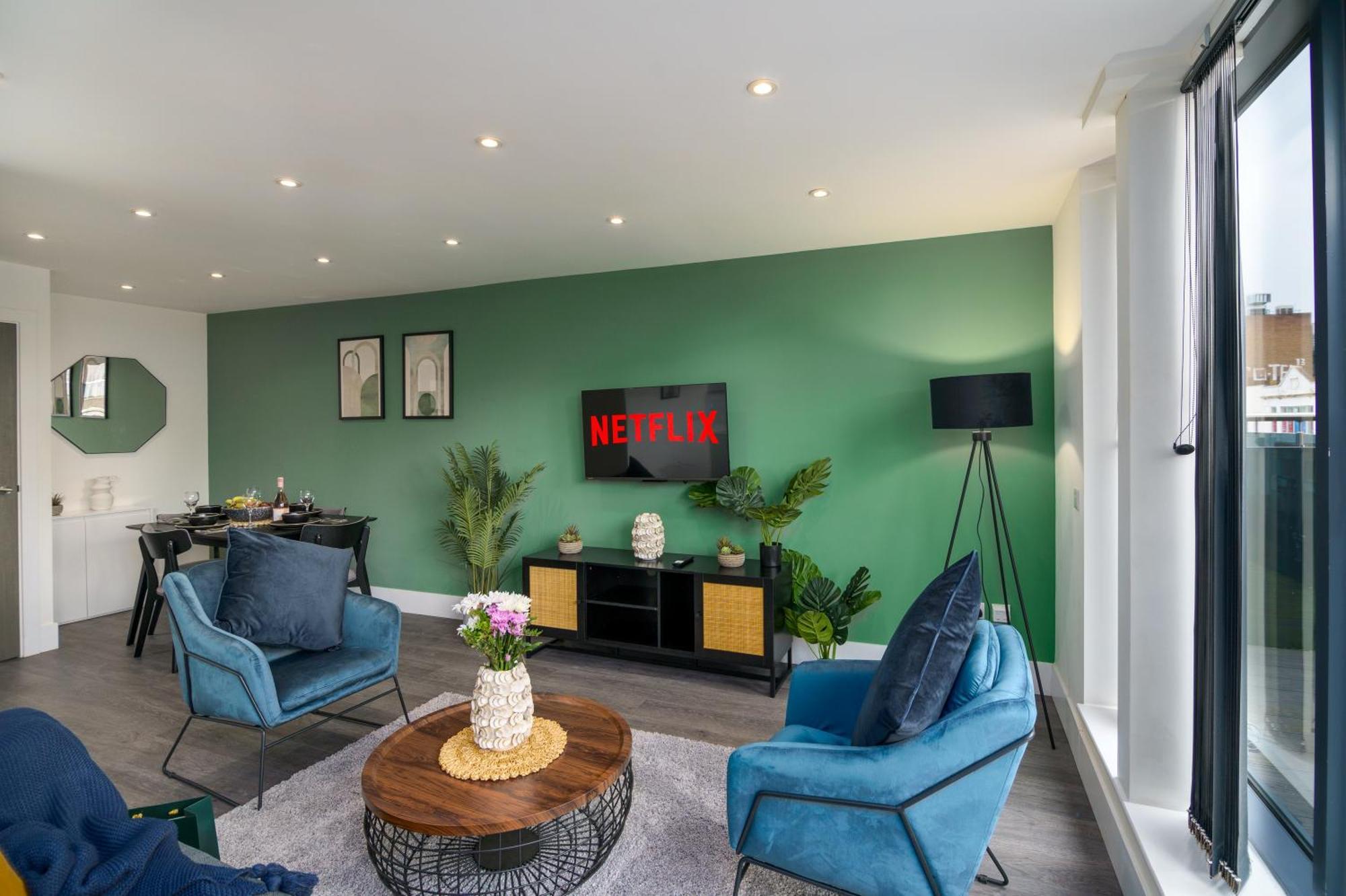 Elegant Luxe Penthouse In Whitechapel *