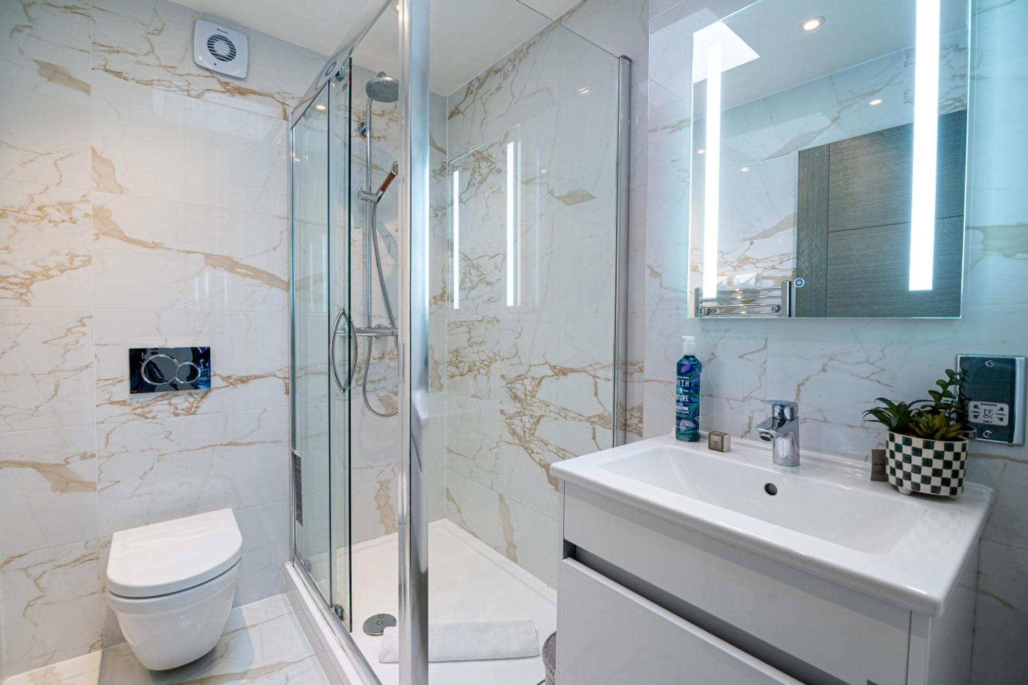 Elegant Luxe Penthouse In Whitechapel